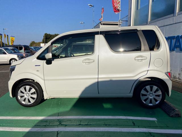 ���S���q�͂P�X�X�R�N�ɓo�ꂵ�Ĉȗ��A���N�ɂ킽���ĉ��ǂ��d�˂Ă��Ă���A�y���S���Ԏ�̒��ł����т�����܂��B