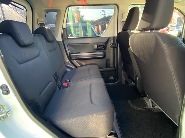 �y�����V�[�g�z���Ȃ��ʂɑO��ɃX���C�h������A���N���C�j���O�ł����肷�邽�߁A���ꂼ��̉��K���𒲐����₷���̂������ł��B