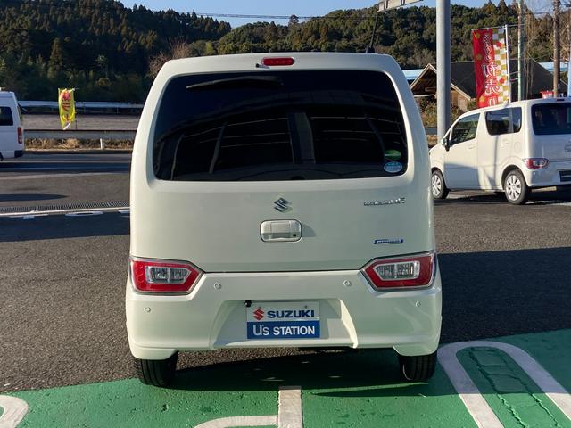 �V���v���Ő������ꂽ�f�U�C���������B�V���[�v�ȃe�[�������v�ƃo���p�[�̃��C�������a���A��������Ƃ�����ۂ�^���A�͋��������������܂��B