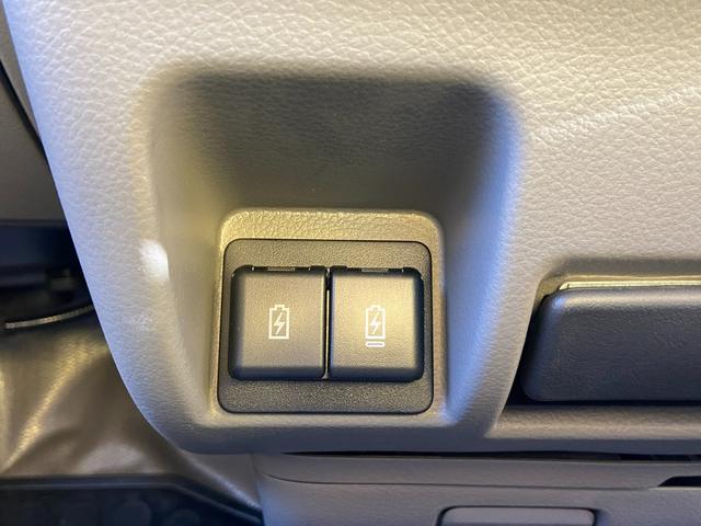 エブリイ ＰＡリミテッド　６型　ＦＲ　ＣＶＴ　軽量衝撃吸収ボディ　デュアルカメラブレーキサポート・歩行者傷害軽減ボディー・頭部衝撃軽減構造インテリア（前席）・運転席・助手席ＳＲＳエアバッグ・頚部衝撃緩和フロントシート・リヤパーキングセンサー・誤発進抑制機能（14枚目）