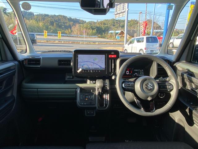 スペーシア ギア　ＨＹＢＲＩＤ　ＸＺ　ＦＦ　ＣＶＴ　全方位ナビゲーション　アダプティブクルーズコントロール［全車速追従機能・停止保持機能付］・デュアルセンサーブレーキサポートＩＩ・誤発進抑制機能・後方誤発進抑制機能・低速時ブレーキサポート（前進・後退）・パーキングセンサー（10枚目）