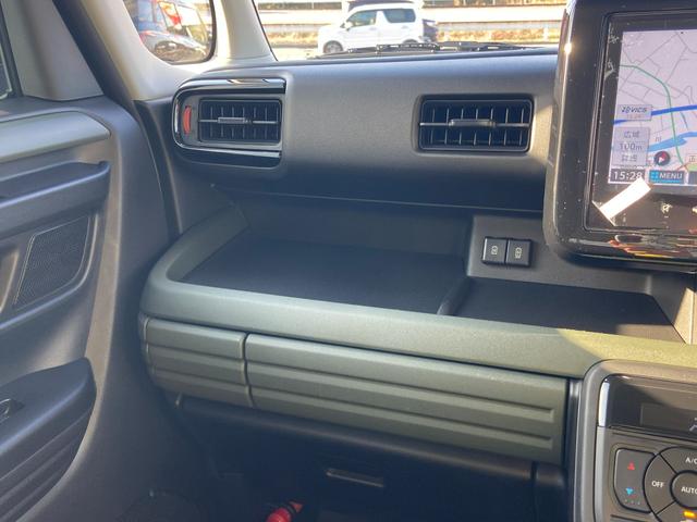 スペーシア ギア　ＨＹＢＲＩＤ　ＸＺ　ＦＦ　ＣＶＴ　全方位ナビゲーション　アダプティブクルーズコントロール［全車速追従機能・停止保持機能付］・デュアルセンサーブレーキサポートＩＩ・誤発進抑制機能・後方誤発進抑制機能・低速時ブレーキサポート（前進・後退）・パーキングセンサー（15枚目）