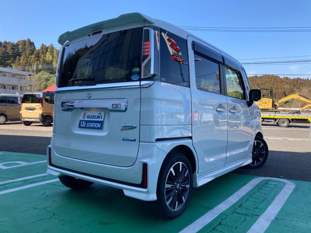 スペーシア カスタム　ＨＹＢＲＩＤ　ＸＳターボ　２型　ＦＦ　ＣＶＴ　運転席エアバッグ・助手席エアバッグ・サイドエアバッグ・サイドインパクトバー・軽量衝撃吸収ボディ・盗難防止装置・カーテンエアバッグ・横滑り防止装置・衝突防止装置・衝突軽減装置・クルーズコントロール（6枚目）