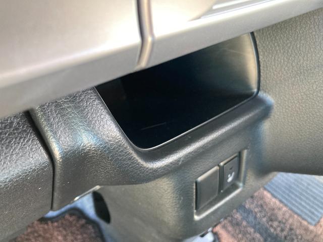 スペーシア カスタム　ＨＹＢＲＩＤ　ＸＳターボ　２型　ＦＦ　ＣＶＴ　運転席エアバッグ・助手席エアバッグ・サイドエアバッグ・サイドインパクトバー・軽量衝撃吸収ボディ・盗難防止装置・カーテンエアバッグ・横滑り防止装置・衝突防止装置・衝突軽減装置・クルーズコントロール（28枚目）