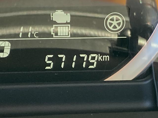 スペーシア カスタム　ＨＹＢＲＩＤ　ＸＳターボ　２型　ＦＦ　ＣＶＴ　運転席エアバッグ・助手席エアバッグ・サイドエアバッグ・サイドインパクトバー・軽量衝撃吸収ボディ・盗難防止装置・カーテンエアバッグ・横滑り防止装置・衝突防止装置・衝突軽減装置・クルーズコントロール（41枚目）