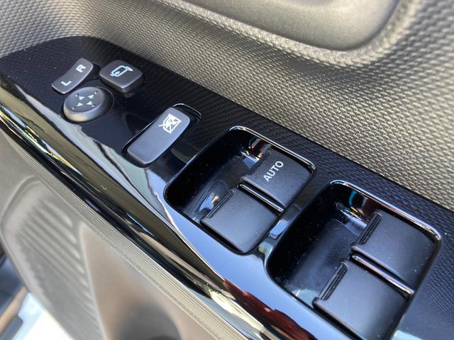 スペーシア カスタム　ＨＹＢＲＩＤ　ＸＳターボ　２型　ＦＦ　ＣＶＴ　運転席エアバッグ・助手席エアバッグ・サイドエアバッグ・サイドインパクトバー・軽量衝撃吸収ボディ・盗難防止装置・カーテンエアバッグ・横滑り防止装置・衝突防止装置・衝突軽減装置・クルーズコントロール（47枚目）