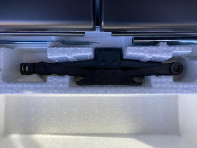 スペーシア カスタム　ＨＹＢＲＩＤ　ＸＳターボ　２型　ＦＦ　ＣＶＴ　運転席エアバッグ・助手席エアバッグ・サイドエアバッグ・サイドインパクトバー・軽量衝撃吸収ボディ・盗難防止装置・カーテンエアバッグ・横滑り防止装置・衝突防止装置・衝突軽減装置・クルーズコントロール（63枚目）