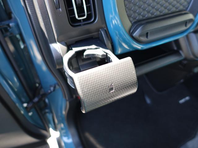 ハスラー ＨＹＢＲＩＤ　Ｘ　ＦＦ　ＣＶＴ　全方位モニターナビゲーション　軽量衝撃吸収ボディ・運転席エアバッグ・助手席エアバッグ・サイドエアバッグ・サイドインパクトバー・盗難防止装置・カーテンエアバッグ・横滑り防止装置・衝突防止装置・衝突軽減装置・クリアランスソナー（23枚目）