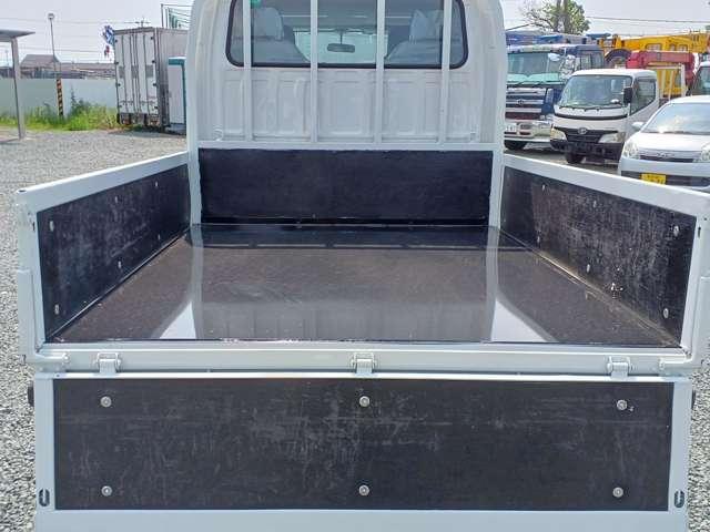 エルフトラック 　１．５トン　Ｗキャブ　超低床　メッキ仕様　荷台鉄板張り（7枚目）
