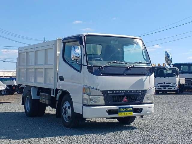 キャンター ダンプ　Ｈ１７年式　キャンター３トン深ダンプ　高床　ダンプ式　ＤＰＤ無し全塗装済み　ボディーフェライト系ステン張り　積載量３０００ＫＧ　内寸３０５０Ｘ１６１０Ｘ１０４０（3枚目）