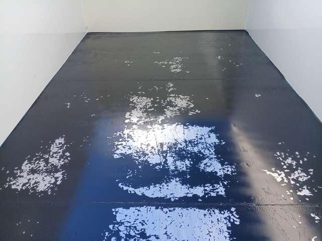 キャンター ダンプ　Ｈ１７年式　キャンター３トン深ダンプ　高床　ダンプ式　ＤＰＤ無し全塗装済み　ボディーフェライト系ステン張り　積載量３０００ＫＧ　内寸３０５０Ｘ１６１０Ｘ１０４０（10枚目）