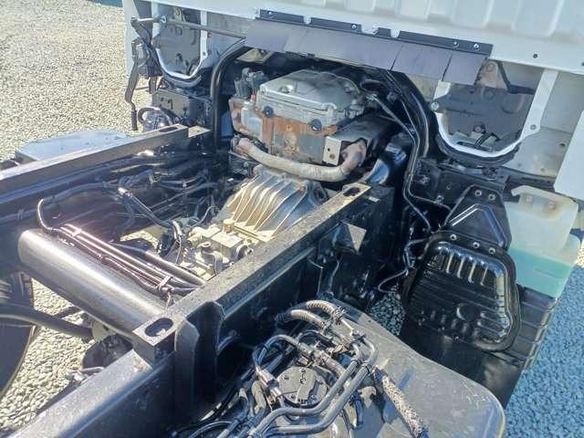 キャンター ダンプ　Ｈ１７年式　キャンター３トン深ダンプ　高床　ダンプ式　ＤＰＤ無し全塗装済み　ボディーフェライト系ステン張り　積載量３０００ＫＧ　内寸３０５０Ｘ１６１０Ｘ１０４０（21枚目）