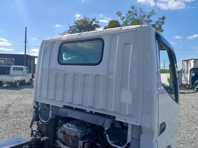 キャンター ダンプ　Ｈ１７年式　キャンター３トン深ダンプ　高床　ダンプ式　ＤＰＤ無し全塗装済み　ボディーフェライト系ステン張り　積載量３０００ＫＧ　内寸３０５０Ｘ１６１０Ｘ１０４０（24枚目）