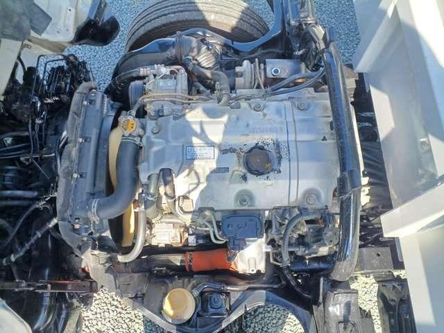 キャンター ダンプ　Ｈ１７年式　キャンター３トン深ダンプ　高床　ダンプ式　ＤＰＤ無し全塗装済み　ボディーフェライト系ステン張り　積載量３０００ＫＧ　内寸３０５０Ｘ１６１０Ｘ１０４０（27枚目）