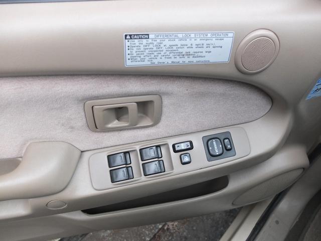 タコマ ダブルキャブ SR5 TRD(12枚目)