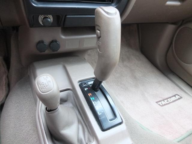 タコマ ダブルキャブ SR5 TRD(15枚目)