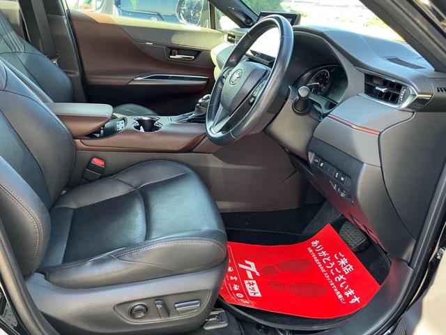ハリアー Ｚ　レザーパッケージ　モデリスタエアロ　純正１２．３ｉｎディスプレイオーディオ　ナビ　ＪＢＬサウンドシステム　Ｂｌｕｅｔｏｏｔｈ　デジタルインナーミラー　バックモニター　ＥＴＣ２．０　パワーシート　パワートランク　クルコン（22枚目）