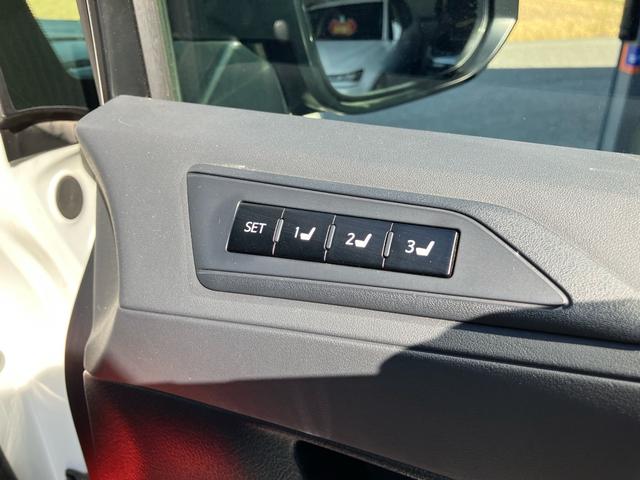 ヴェルファイア ２．５Ｚ　Ｇエディション　７人乗り　モデリスタエアロ　マフラー　Ｗサンルーフ　ナビＴＶ　バックカメラ　フリップダウンモニター　両側パワースライドドア　ＥＴＣ　パワーバックドア　パワーシート　クルーズコントロール（21枚目）