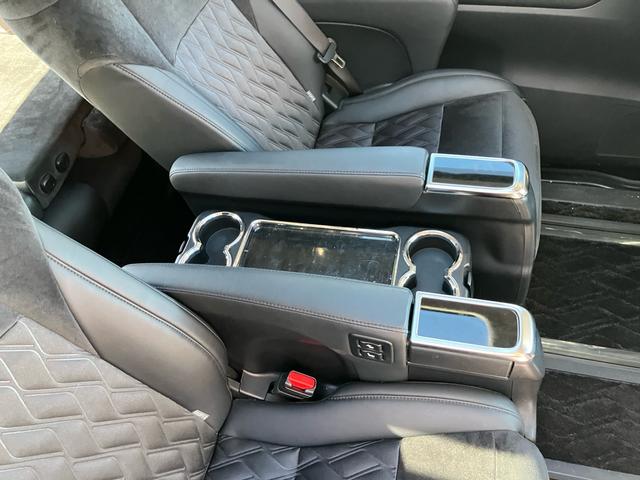 ヴェルファイア ２．５Ｚ　Ｇエディション　７人乗り　モデリスタエアロ　マフラー　Ｗサンルーフ　ナビＴＶ　バックカメラ　フリップダウンモニター　両側パワースライドドア　ＥＴＣ　パワーバックドア　パワーシート　クルーズコントロール（54枚目）