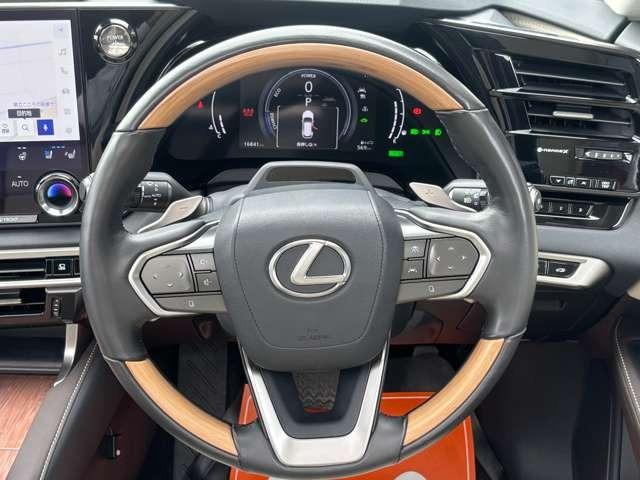 RX RX350h バージョンL フルモデリスタ、パノラマルーフ、デジタルインナーミラー、ETC2.0、全方位カメラ、ヘッドアップディスプレイ、パノラミックビューモニター、パワーバックドア、21OPAW、シートヒーター(15枚目)