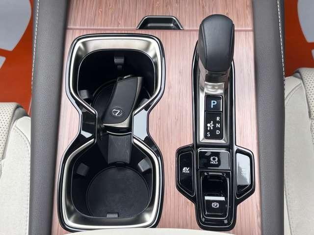 RX RX350h バージョンL フルモデリスタ、パノラマルーフ、デジタルインナーミラー、ETC2.0、全方位カメラ、ヘッドアップディスプレイ、パノラミックビューモニター、パワーバックドア、21OPAW、シートヒーター(33枚目)
