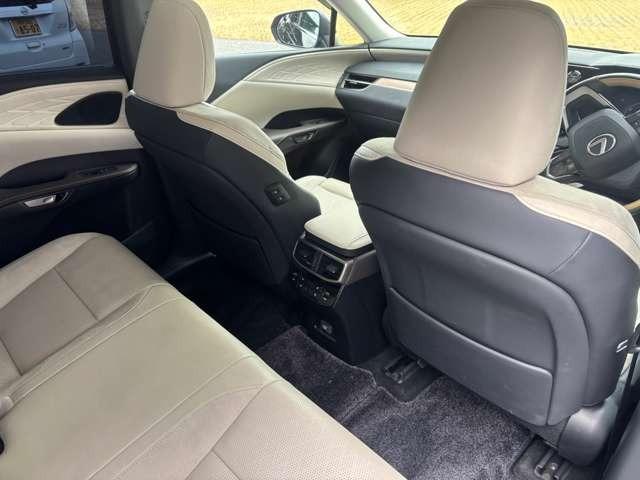 RX RX350h バージョンL フルモデリスタ、パノラマルーフ、デジタルインナーミラー、ETC2.0、全方位カメラ、ヘッドアップディスプレイ、パノラミックビューモニター、パワーバックドア、21OPAW、シートヒーター(34枚目)