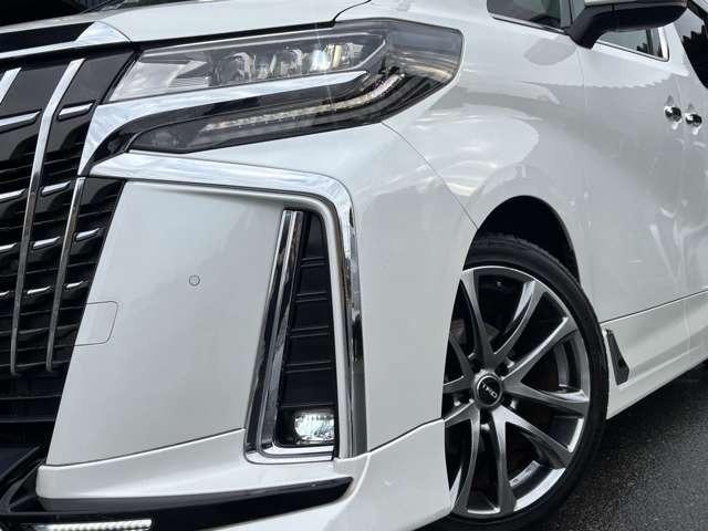 アルファード ２．５Ｓ　Ｃパッケージ　ＴＲＤフルエアロ・ＴＲＤマフラー・パワーバックドア・後席パワーシートシートヒーター・ＡＣ１００Ｖ１００Ｗ・サンルーフ・後席モニタ・ステアヒータ・ＥＴＣ２．０・ナビＴＶ・Ｂカメラ・ドラレコ（11枚目）