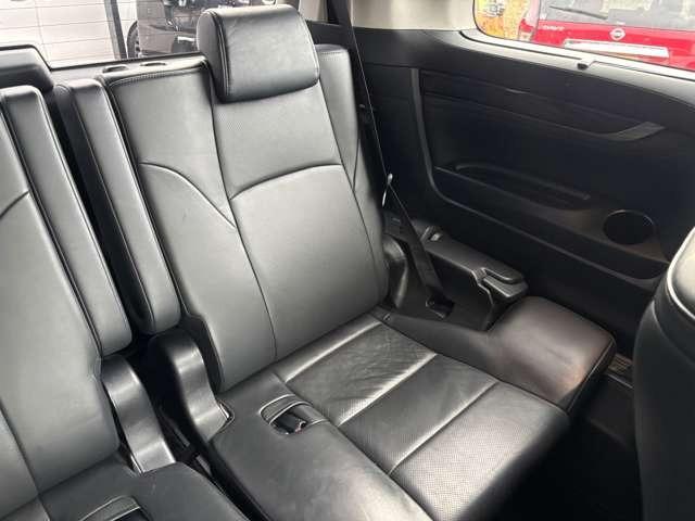 アルファード ２．５Ｓ　Ｃパッケージ　ＴＲＤフルエアロ・ＴＲＤマフラー・パワーバックドア・後席パワーシートシートヒーター・ＡＣ１００Ｖ１００Ｗ・サンルーフ・後席モニタ・ステアヒータ・ＥＴＣ２．０・ナビＴＶ・Ｂカメラ・ドラレコ（50枚目）