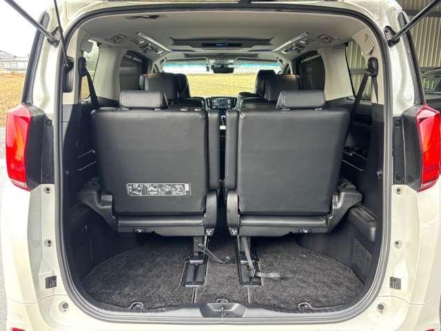 アルファード ２．５Ｓ　Ｃパッケージ　ＴＲＤフルエアロ・ＴＲＤマフラー・パワーバックドア・後席パワーシートシートヒーター・ＡＣ１００Ｖ１００Ｗ・サンルーフ・後席モニタ・ステアヒータ・ＥＴＣ２．０・ナビＴＶ・Ｂカメラ・ドラレコ（60枚目）