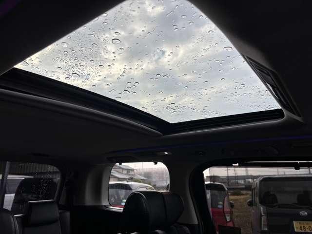 アルファード ２．５Ｓ　Ｃパッケージ　ＴＲＤフルエアロ・ＴＲＤマフラー・パワーバックドア・後席パワーシートシートヒーター・ＡＣ１００Ｖ１００Ｗ・サンルーフ・後席モニタ・ステアヒータ・ＥＴＣ２．０・ナビＴＶ・Ｂカメラ・ドラレコ（62枚目）