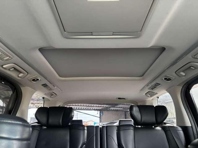 アルファード ２．５Ｓ　Ｃパッケージ　ＴＲＤフルエアロ・ＴＲＤマフラー・パワーバックドア・後席パワーシートシートヒーター・ＡＣ１００Ｖ１００Ｗ・サンルーフ・後席モニタ・ステアヒータ・ＥＴＣ２．０・ナビＴＶ・Ｂカメラ・ドラレコ（66枚目）