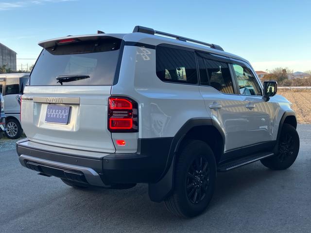 ランドクルーザー２５０ ＶＸ　モデリスタパッケージ　プロテクションフィルム　シグネチャーイルミ　レザーパワーシート　サンルーフ　クルーズコントロール　ＪＢＬ　アラウンドビューモニタ　Ｂｌｕｅｔｏｏｔｈ　ＥＴＣ２．０　パワートランク（17枚目）