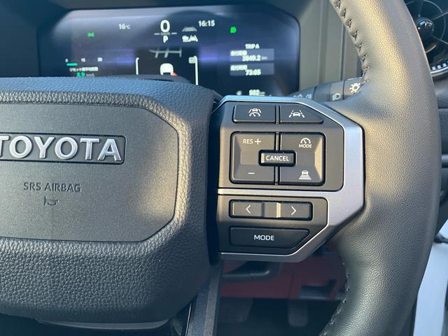 ランドクルーザー２５０ ＶＸ　モデリスタパッケージ　プロテクションフィルム　シグネチャーイルミ　レザーパワーシート　サンルーフ　クルーズコントロール　ＪＢＬ　アラウンドビューモニタ　Ｂｌｕｅｔｏｏｔｈ　ＥＴＣ２．０　パワートランク（29枚目）