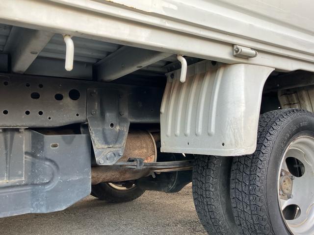 ボンゴトラック 　ナビ　ＥＴＣ　コラムＡＴ　リヤＷタイヤ　積載量８５０ｋｇ　荷台内寸２４６５×１６００　３方開　あおりカバー　エアコン　パワステ　パワーウィンドウ　Ｗエアバッグ（12枚目）