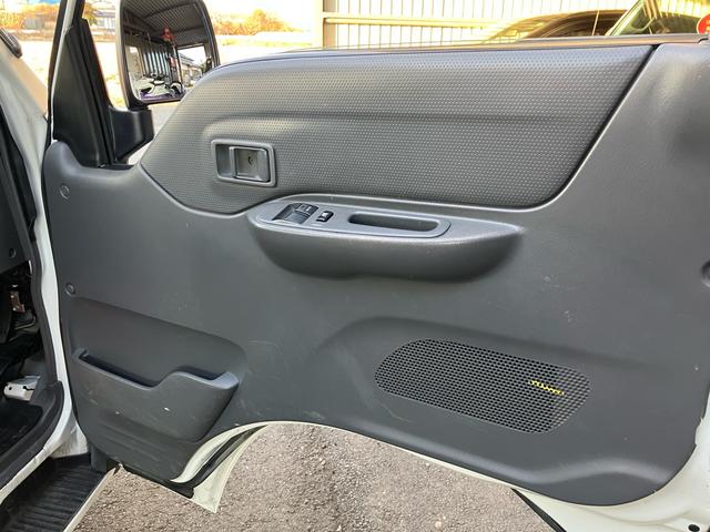 ボンゴトラック 　ナビ　ＥＴＣ　コラムＡＴ　リヤＷタイヤ　積載量８５０ｋｇ　荷台内寸２４６５×１６００　３方開　あおりカバー　エアコン　パワステ　パワーウィンドウ　Ｗエアバッグ（26枚目）