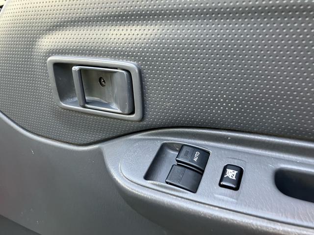 ボンゴトラック 　ナビ　ＥＴＣ　コラムＡＴ　リヤＷタイヤ　積載量８５０ｋｇ　荷台内寸２４６５×１６００　３方開　あおりカバー　エアコン　パワステ　パワーウィンドウ　Ｗエアバッグ（27枚目）