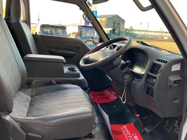 ボンゴトラック 　ナビ　ＥＴＣ　コラムＡＴ　リヤＷタイヤ　積載量８５０ｋｇ　荷台内寸２４６５×１６００　３方開　あおりカバー　エアコン　パワステ　パワーウィンドウ　Ｗエアバッグ（28枚目）