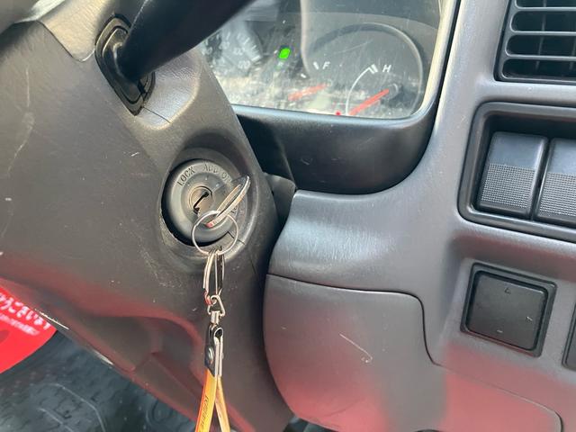 ボンゴトラック 　ナビ　ＥＴＣ　コラムＡＴ　リヤＷタイヤ　積載量８５０ｋｇ　荷台内寸２４６５×１６００　３方開　あおりカバー　エアコン　パワステ　パワーウィンドウ　Ｗエアバッグ（38枚目）