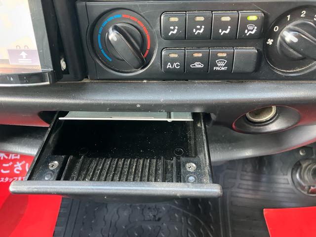 ボンゴトラック 　ナビ　ＥＴＣ　コラムＡＴ　リヤＷタイヤ　積載量８５０ｋｇ　荷台内寸２４６５×１６００　３方開　あおりカバー　エアコン　パワステ　パワーウィンドウ　Ｗエアバッグ（50枚目）