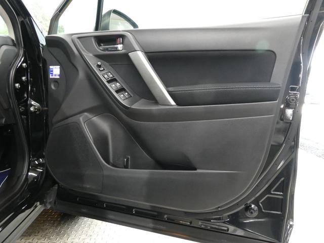 2.0i-S アイサイト 4WD アイサイトver2 ストラーダフルセグナビ レーダークルーズコントロール HIDヘッドランプ パワーシート パワーバックドア 純正18インチAW スマートキー バックカメラ 禁煙車(25枚目)