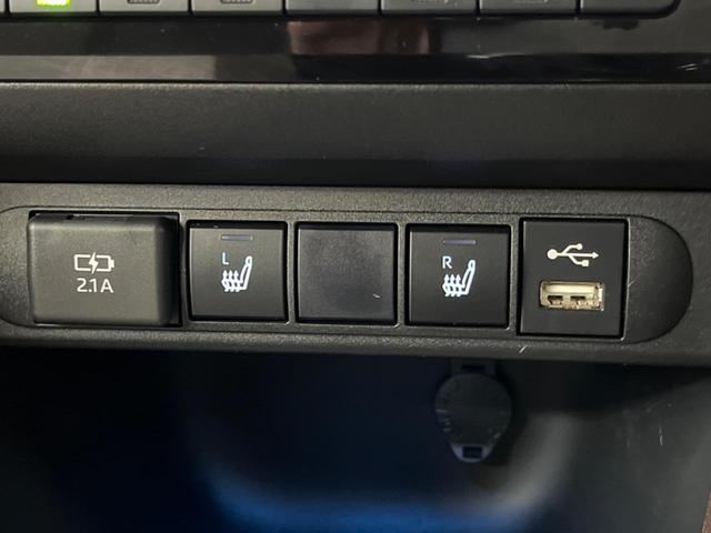 ハイブリッドZ 純正8型ディスプレイオーディオ セーフティセンス パノラミックビューモニター 禁煙車 レーダークルーズコントロール 2トーンカラー Bluetooth再生 ETC シートヒーター LEDヘッドライト(7枚目)