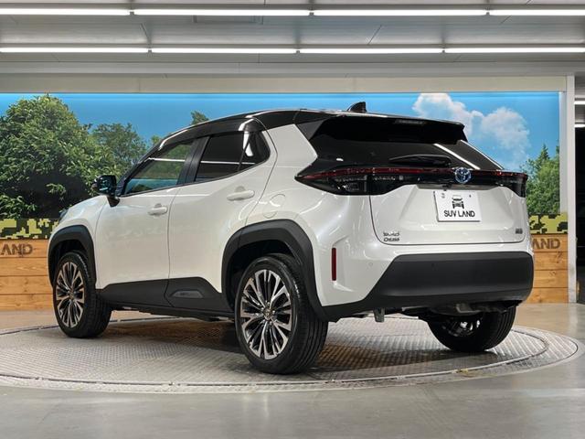 ハイブリッドZ 純正8型ディスプレイオーディオ セーフティセンス パノラミックビューモニター 禁煙車 レーダークルーズコントロール 2トーンカラー Bluetooth再生 ETC シートヒーター LEDヘッドライト(22枚目)