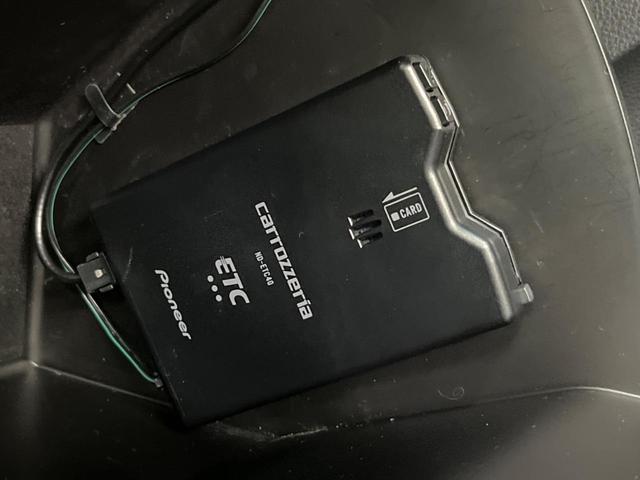 G ブラックレザーシート トヨタセーフティセンス 禁煙車 純正ナビ レーダークルーズ バックカメラ Bluetooth再生 ETC パワーシート LEDヘッドライト LEDフォグ パワーバックドア(7枚目)