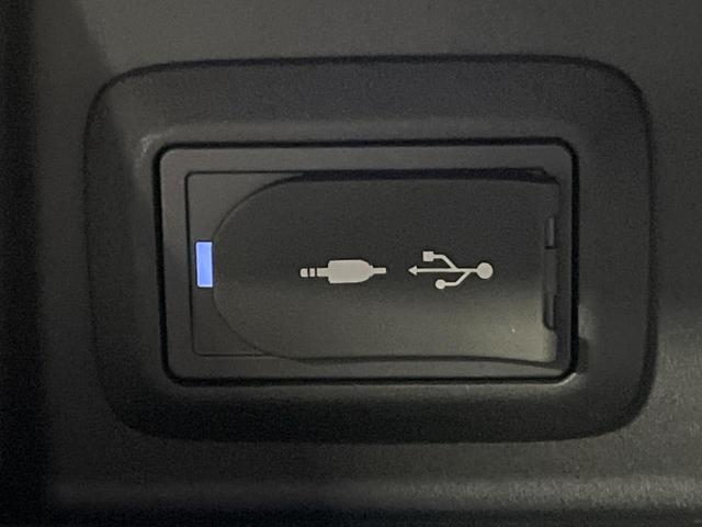 G ブラックレザーシート トヨタセーフティセンス 禁煙車 純正ナビ レーダークルーズ バックカメラ Bluetooth再生 ETC パワーシート LEDヘッドライト LEDフォグ パワーバックドア(44枚目)