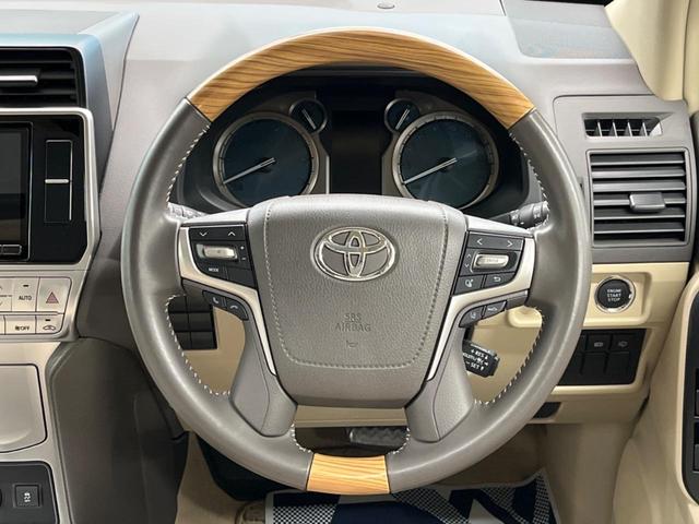 TX 4WD ムーンルーフ 7人乗り カロッツェリア楽ナビ8インチ セーフティセンス レーダークルーズコントロール LEDヘッドランプ 純正17インチAW スマートキー ビルトインETC 禁煙車(9枚目)