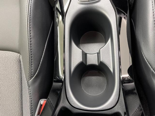 ハイブリッド Z トヨタセーフティセンス 純正9型ディスプレイオーディオ 全周囲カメラ 登録済未使用車 レーダークルーズコントロール シーケンシャルターンランプ Bluetooth再生 シートヒーター パワーシート(38枚目)