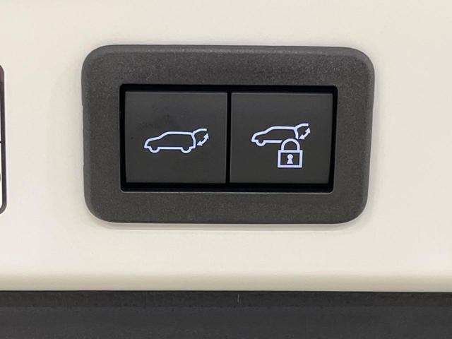 ハイブリッド Z トヨタセーフティセンス 純正9型ディスプレイオーディオ 全周囲カメラ 登録済未使用車 レーダークルーズコントロール シーケンシャルターンランプ Bluetooth再生 シートヒーター パワーシート(41枚目)