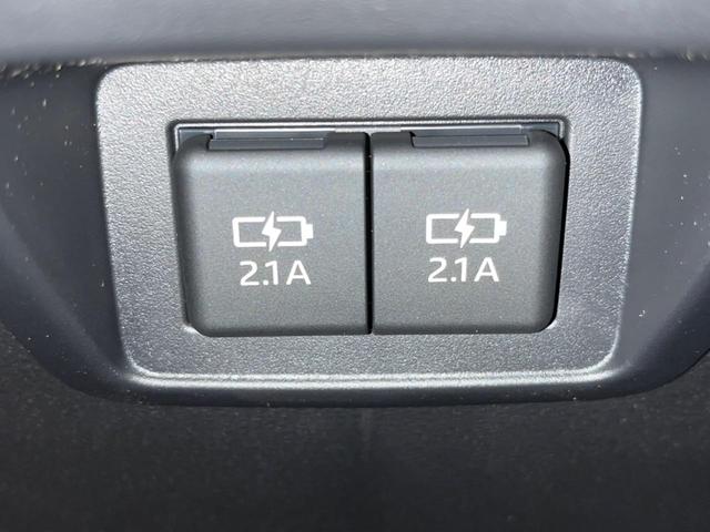 ハイブリッド Z トヨタセーフティセンス 純正9型ディスプレイオーディオ 全周囲カメラ 登録済未使用車 レーダークルーズコントロール シーケンシャルターンランプ Bluetooth再生 シートヒーター パワーシート(42枚目)