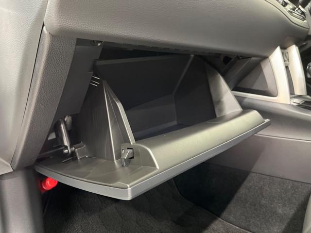 ハイブリッド Z トヨタセーフティセンス 純正9型ディスプレイオーディオ 全周囲カメラ 登録済未使用車 レーダークルーズコントロール シーケンシャルターンランプ Bluetooth再生 シートヒーター パワーシート(54枚目)