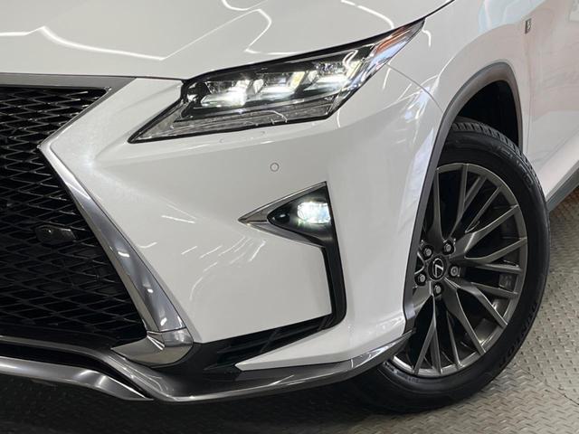 ＲＸ ＲＸ３００　Ｆスポーツ　禁煙車　１２．３インチナビ　バックカメラ　セーフティシステムプラス　レーダークルーズ　ブラインドスポット　赤革シート　ベンチレーション　ドライブモードセレクト　３眼ＬＥＤ　シーケンシャルターンランプ（13枚目）